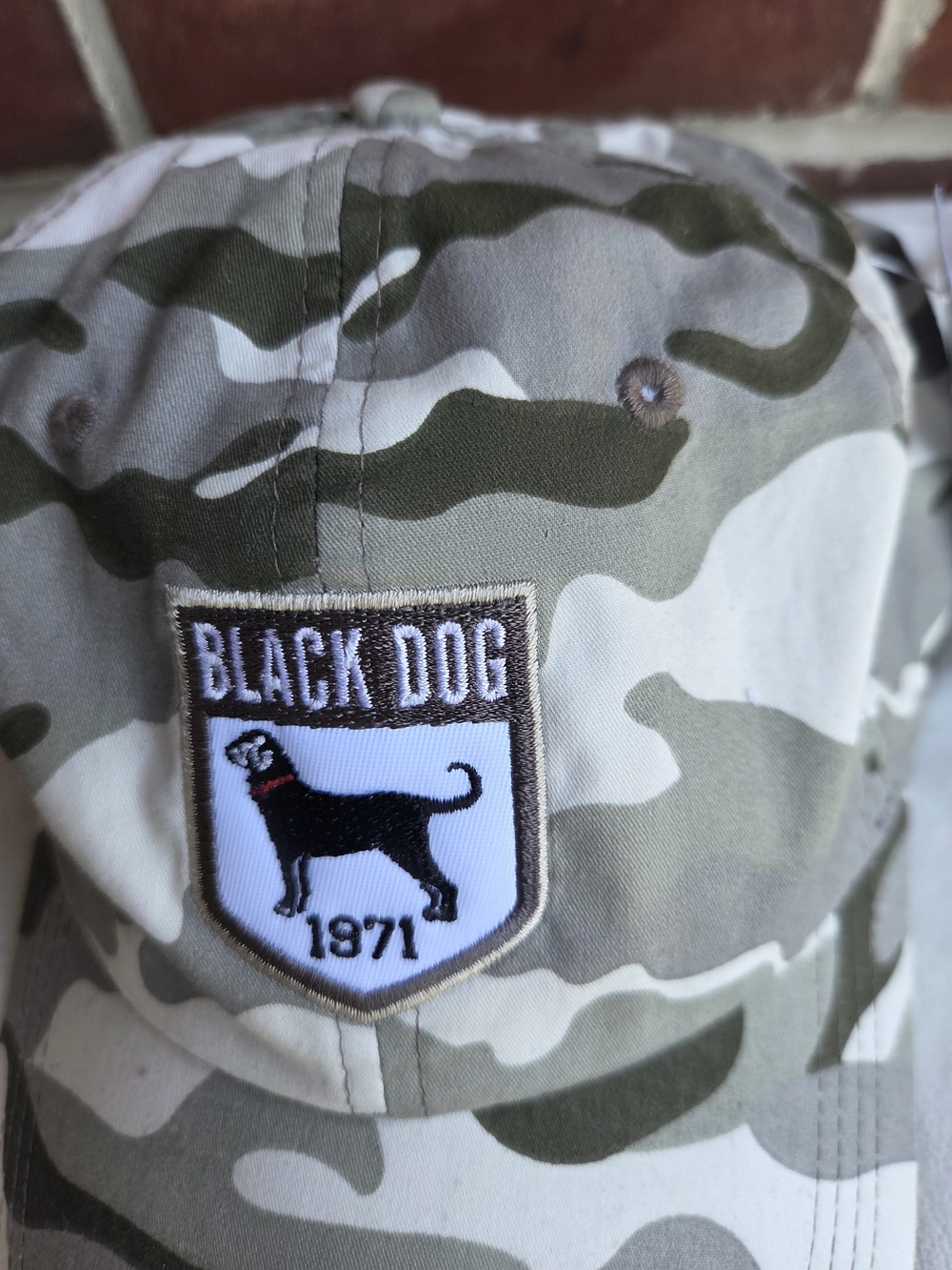 The Black Dog 1971 Camo Baseball Cap Adjustable Lightweight Classic Curved Hat N - Picture 5 of 8